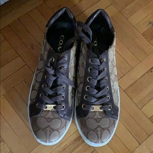 Coach shoes size 6